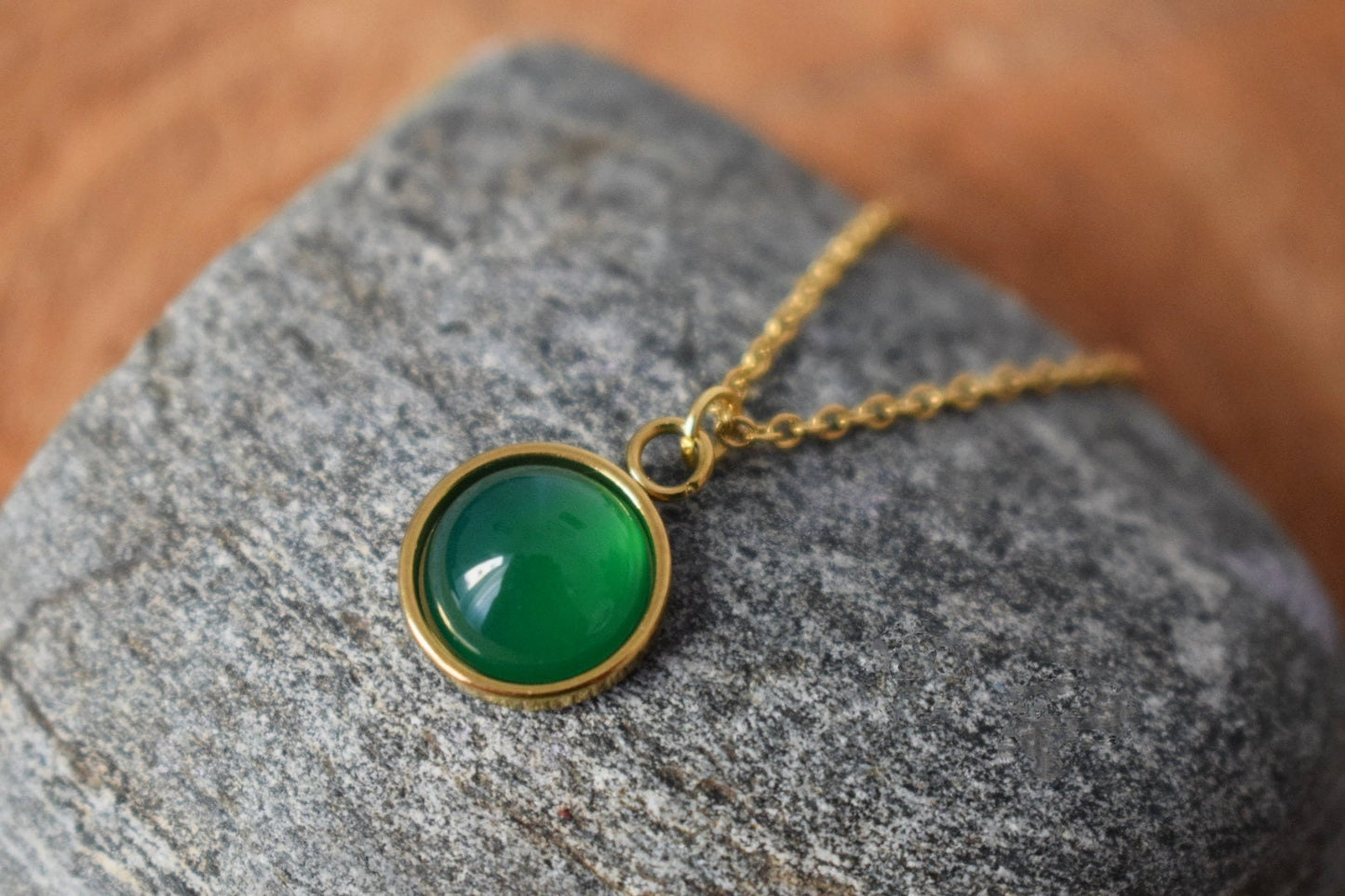 Necklace Green Agate Gold, Gemstone, Green Round Necklace, Stone, Green Agate Pendant, Agate Birthstone Jewelry, Gemstone, Gift for her