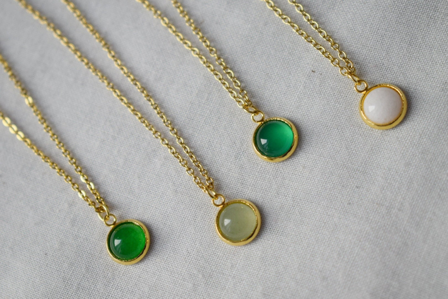 Minimalist gemstone necklace gold for women, green jade, aventurine, green agate, white jade, 8mm pendant necklace, Layered necklace, Gift