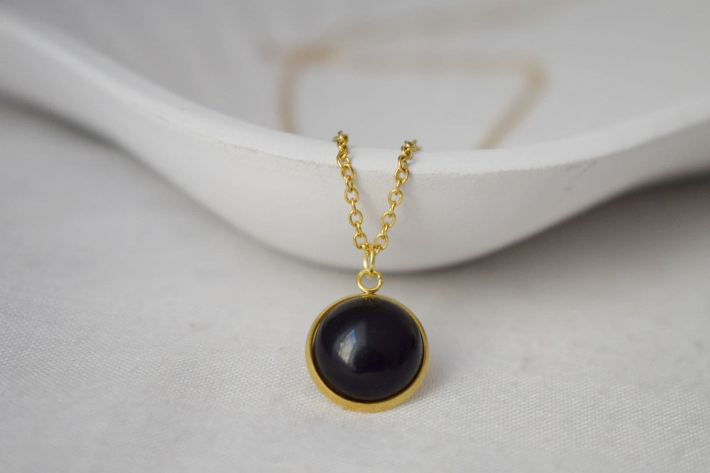 Black Agate Necklace, Gemstone Round Pendant, 18k gold plated stainless steel stone Necklace for Women, Gothic Jewelry, Gift for Her