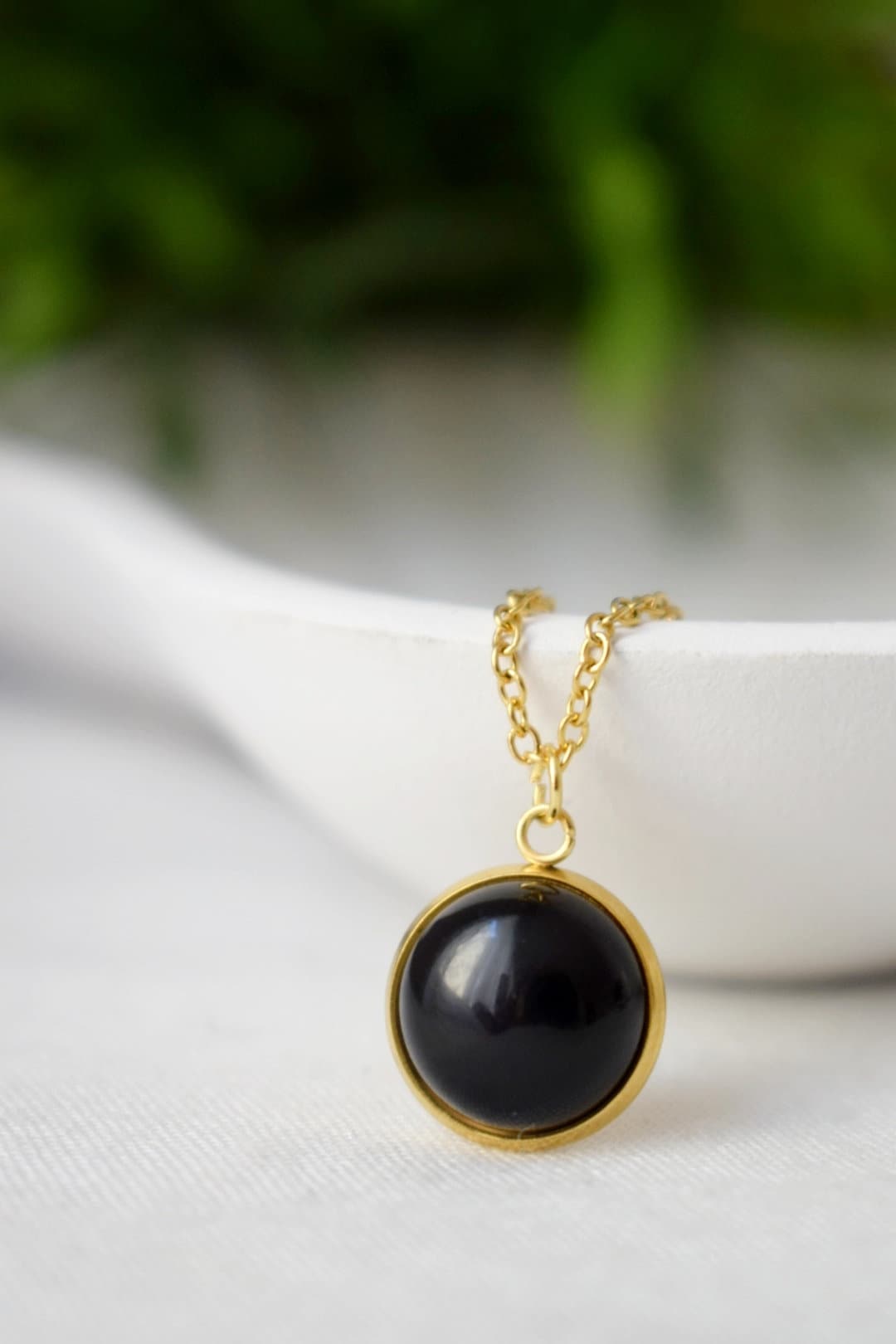 Black Agate Necklace, Gemstone Round Pendant, 18k gold plated stainless steel stone Necklace for Women, Gothic Jewelry, Gift for Her
