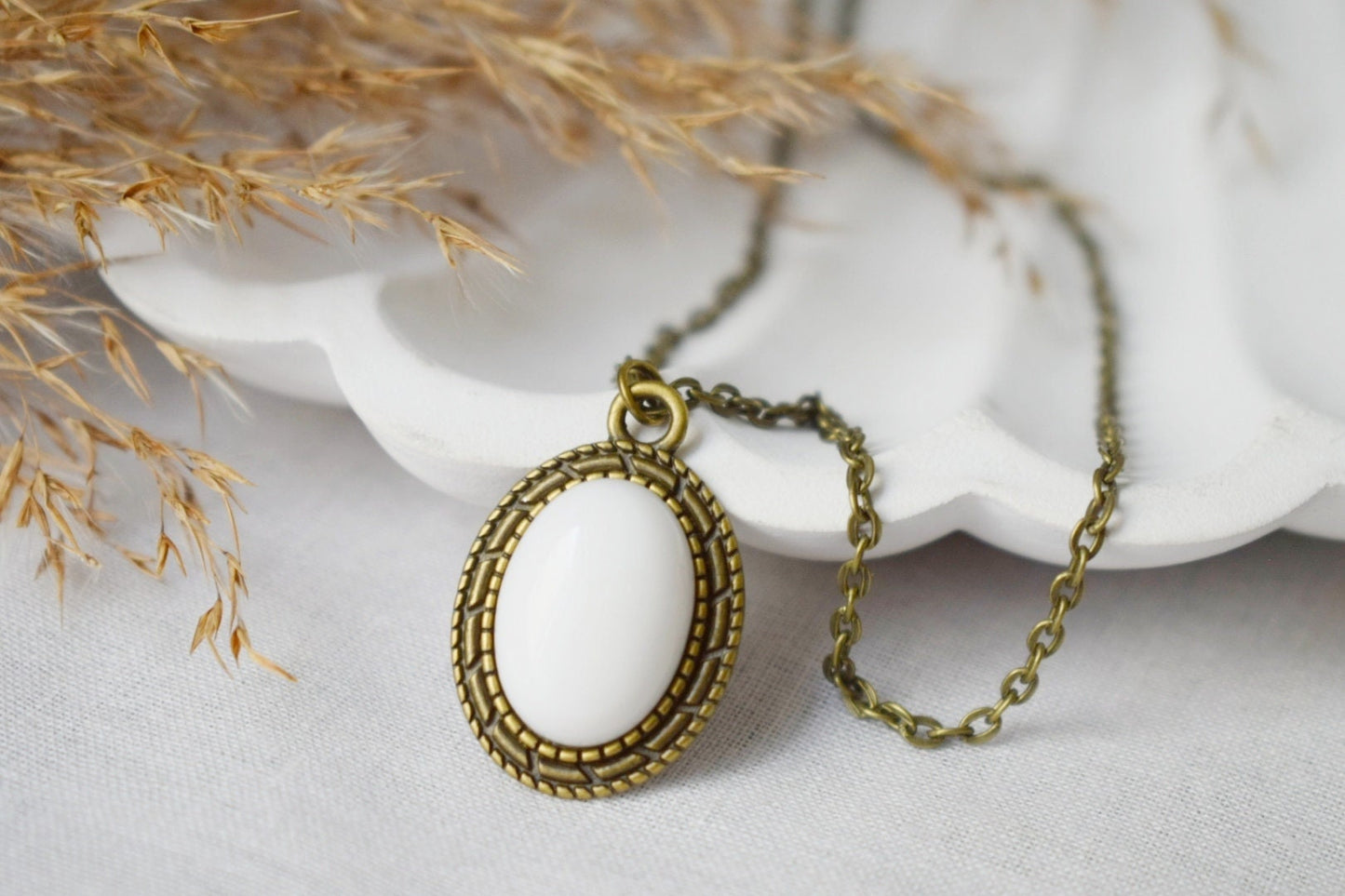 Vintage White Jade Necklace, Oval Gemstone Pendant Necklace For Women, White Stone Necklace, Boho Necklace, Handmade Jewelry, Gift For Her