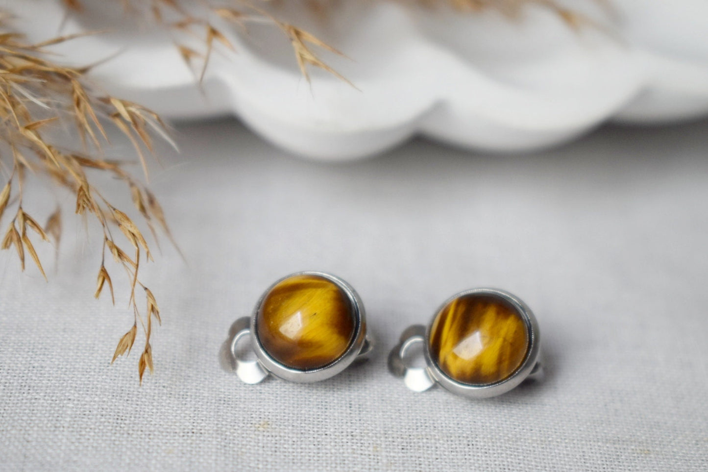Small tiger eye clip on earrings, Gemstone ear clips, Natural Stone No hole earrings, Non pierced earrings, Tiger's eye jewelry women