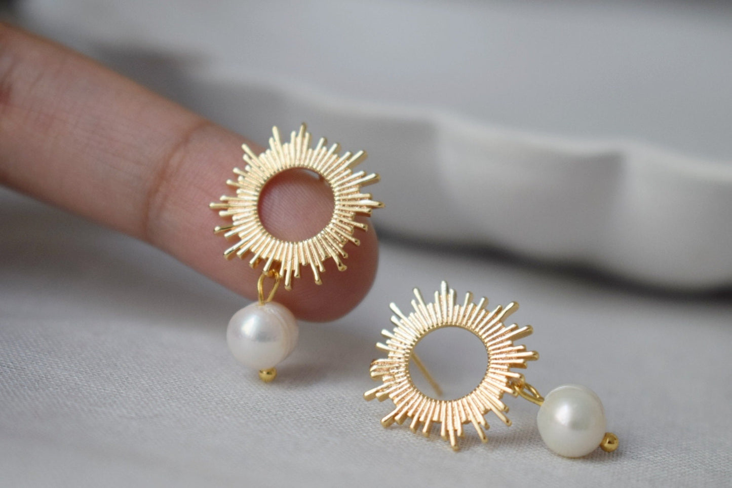 Sun stud earrings with pearl 18K gold plated freshwater pearl jewelry Bridesmaid Wedding Art Deco Sun rays jewelry Gift for her