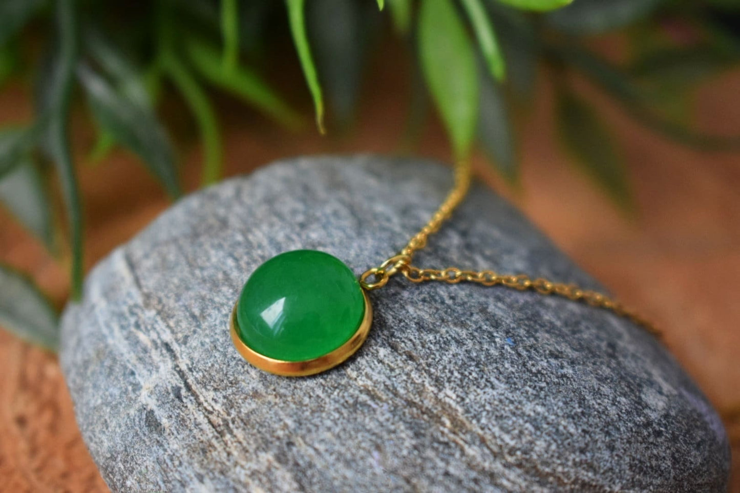 Green jade pendant minimalist necklace gold for women, green necklace, 10mm pendant necklace, green gemstone necklace pendant, Gift for her