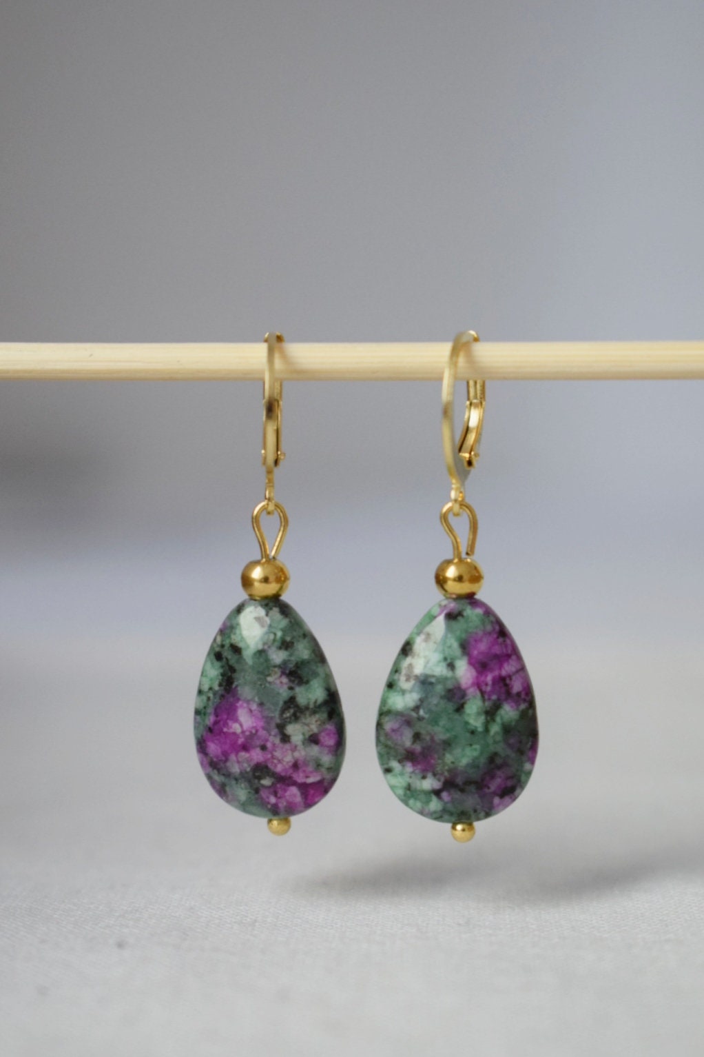 Ruby In Zoisite Earrings, Teardrop earrings beaded, Huggies, Dangle gemstone earrings, Stainless steel, Green, Pink, Ruby Fuchsite