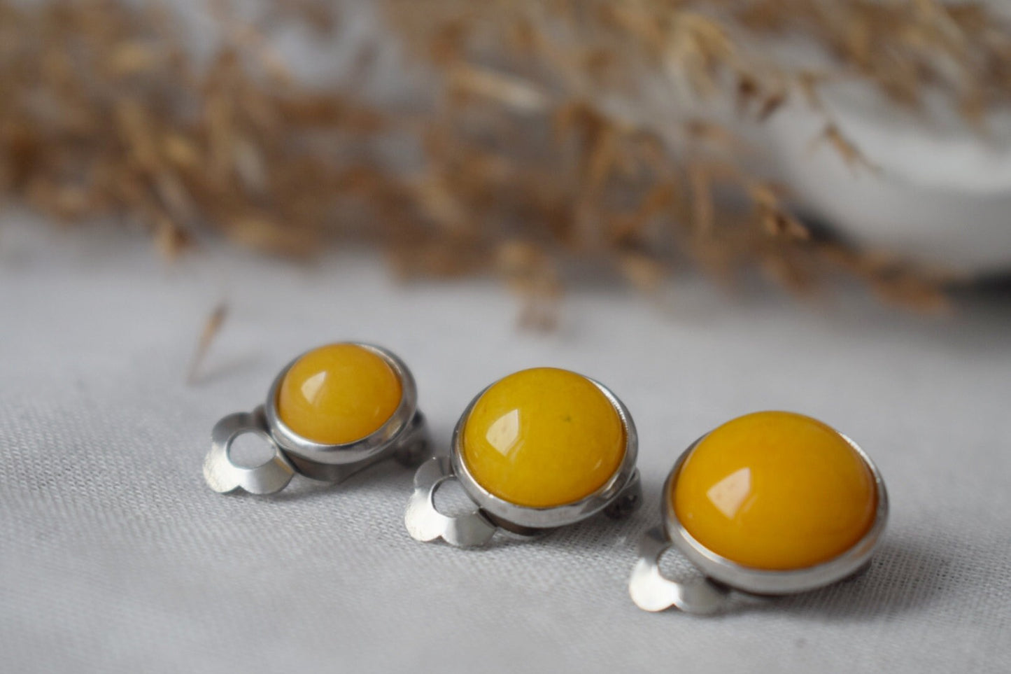 Clip on earrings yellow jade, Gemstone ear clips, Stone, Yellow silver colour, 10mm, round stainless steel clip on earrings Women, No hole earrings, Christmas gift