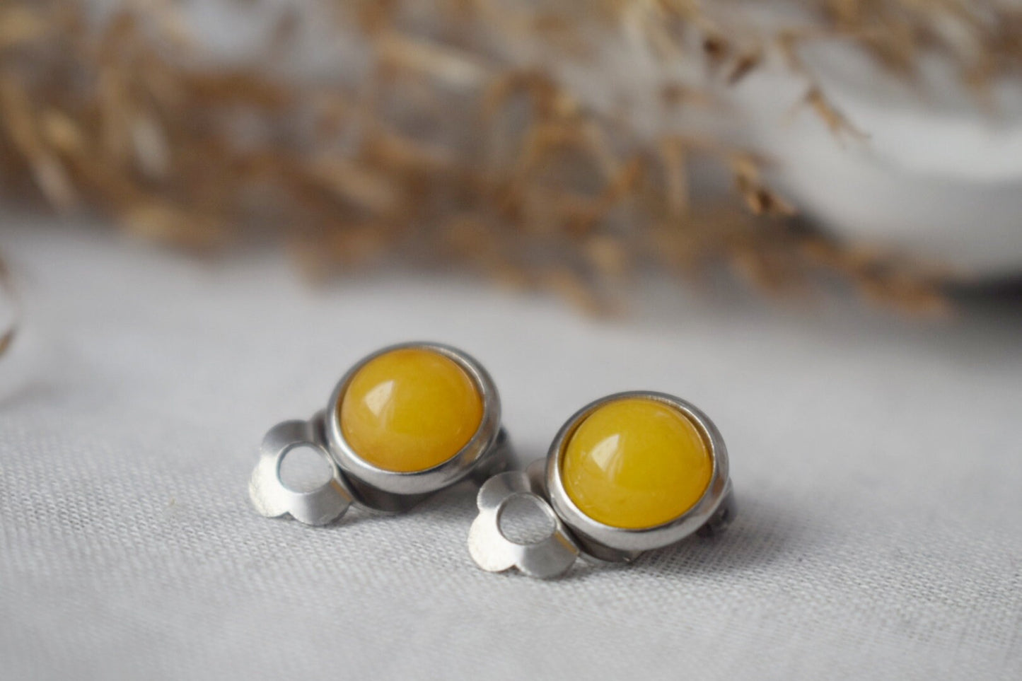 Clip on earrings yellow jade, Gemstone ear clips, Stone, Yellow silver colour, 10mm, round stainless steel clip on earrings Women, No hole earrings, Christmas gift