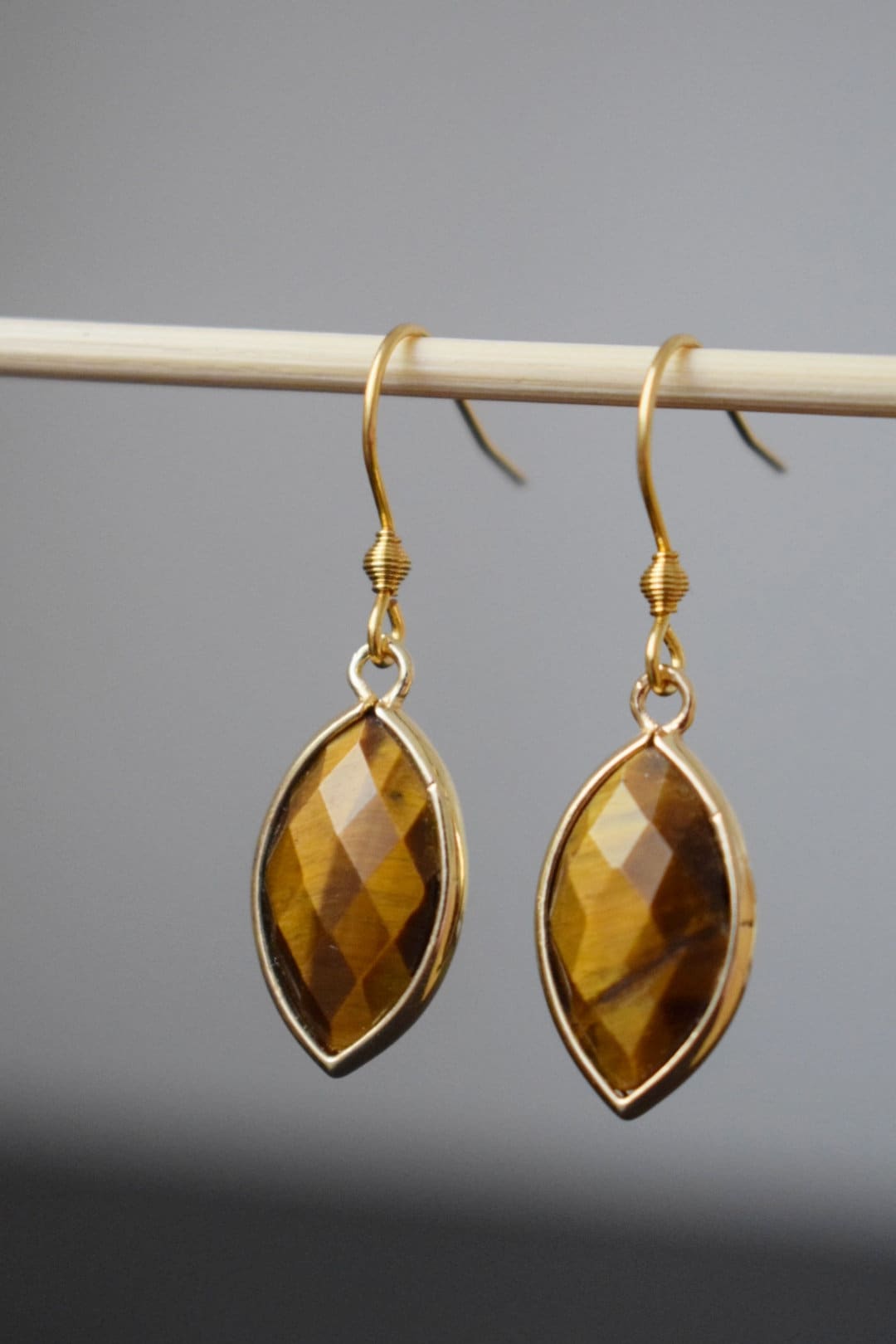 Tiger's Eye Earrings, Faceted gemstone earrings, Horse eye, Gold brown color, Stone dangle earrings, Chakra, Tiger eye jewelry