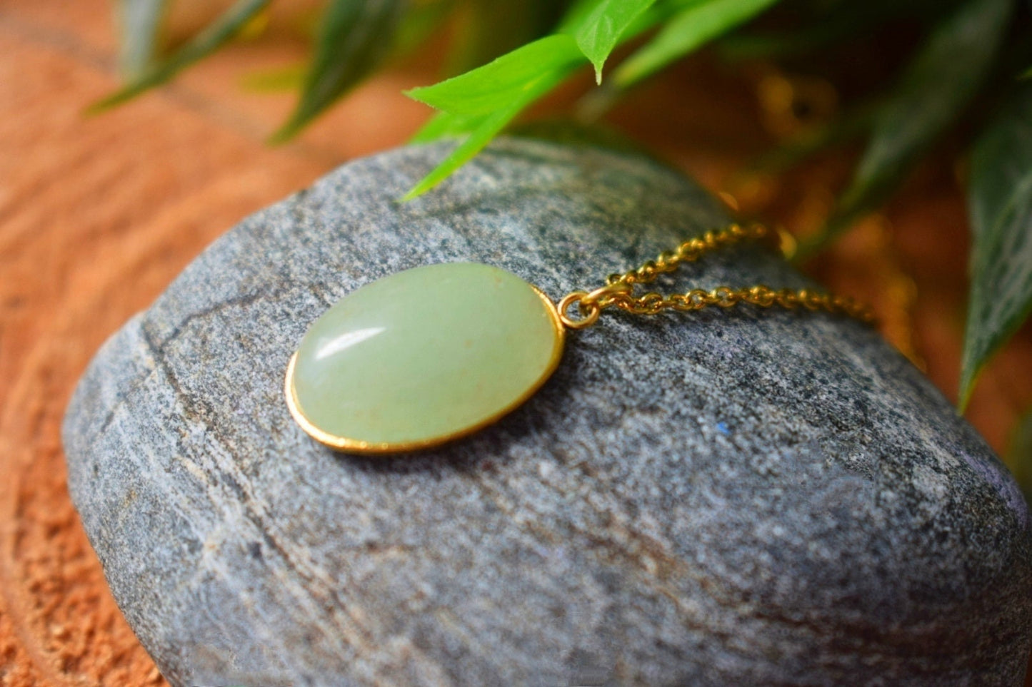 Grüne Aventurin Halskette Gold, Edelstein Oval Anhänger, Naturstein Schmuck, Geburtstag Jahrestag Geschenk für Sie
