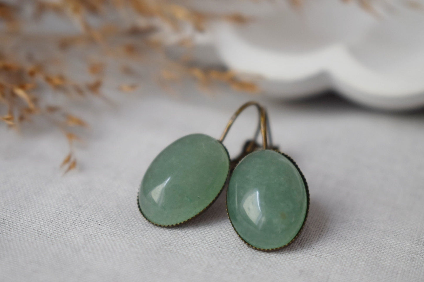 Green aventurine vintage earrings, Gemstone lever back earrings, Green stone, Dangle, Hanging, Oval, Antique bronze, Aventurine jewelry