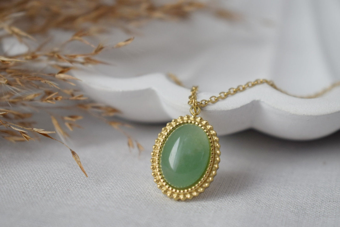 Grüne Aventurin Halskette, Ovale viktorianische Halskette für Frauen, Einzigartiger Edelstein Anhänger, Grüner Stein, Natürlicher Aventurin Goldschmuck, Geschenk