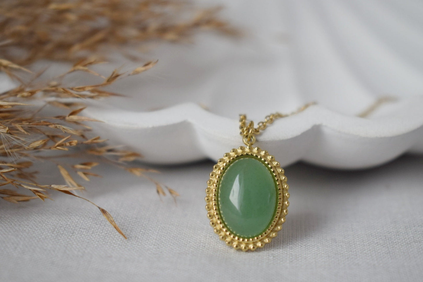 Grüne Aventurin Halskette, Ovale viktorianische Halskette für Frauen, Einzigartiger Edelstein Anhänger, Grüner Stein, Natürlicher Aventurin Goldschmuck, Geschenk