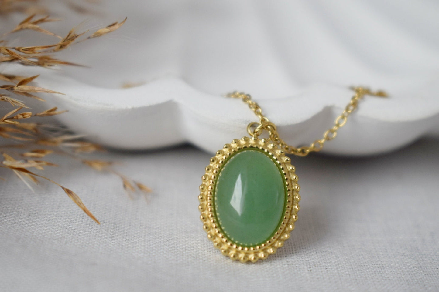 Grüne Aventurin Halskette, Ovale viktorianische Halskette für Frauen, Einzigartiger Edelstein Anhänger, Grüner Stein, Natürlicher Aventurin Goldschmuck, Geschenk