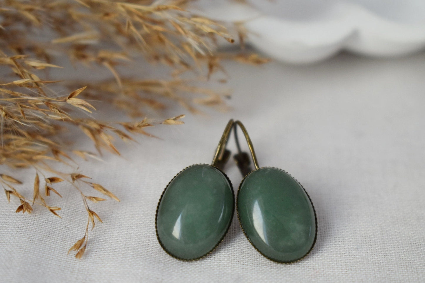 Green aventurine vintage earrings, Gemstone lever back earrings, Green stone, Dangle, Hanging, Oval, Antique bronze, Aventurine jewelry
