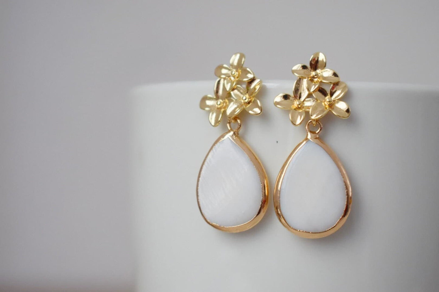 Teardrop freshwater pearl with 18K gold plated flower stud earrings, Pendant dangle drop shell earrings, Bridesmaid, Wedding pearl jewelry