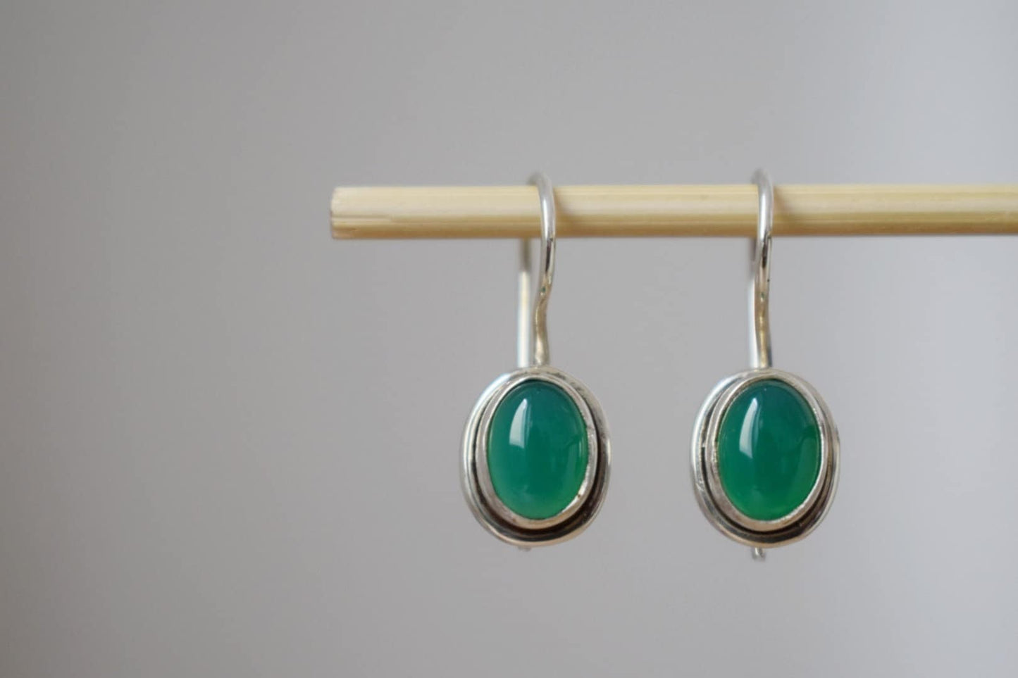 Mother's day gifts, Small green onyx earrings in 925 sterling silver, Natural stone, Unique oval gemstone earrings, Minimalist jewelry