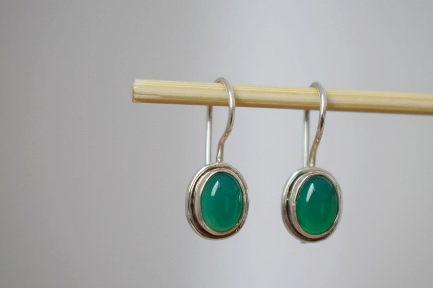 Mother's day gifts, Small green onyx earrings in 925 sterling silver, Natural stone, Unique oval gemstone earrings, Minimalist jewelry