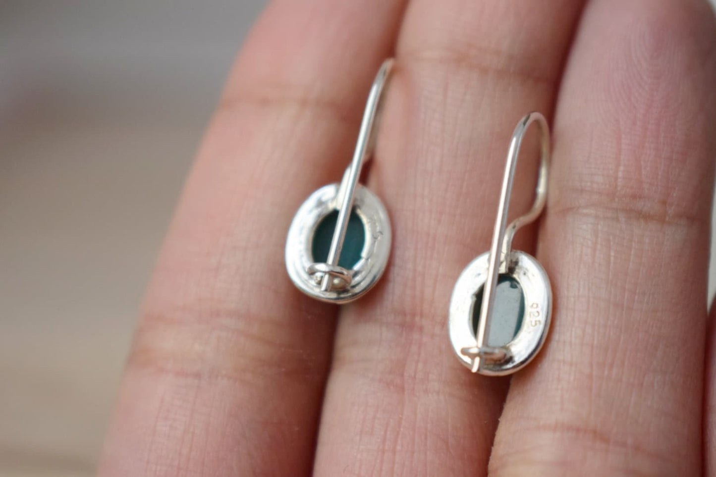 Mother's day gifts, Small green onyx earrings in 925 sterling silver, Natural stone, Unique oval gemstone earrings, Minimalist jewelry