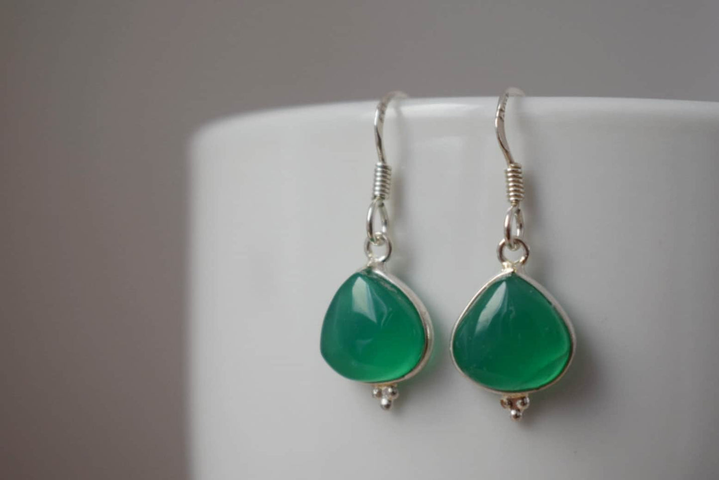 Green onyx earrings in 925 sterling silver, Teardrop gemstone dangle earrings, Natural stone, Unique silver jewelry, Best gift for her