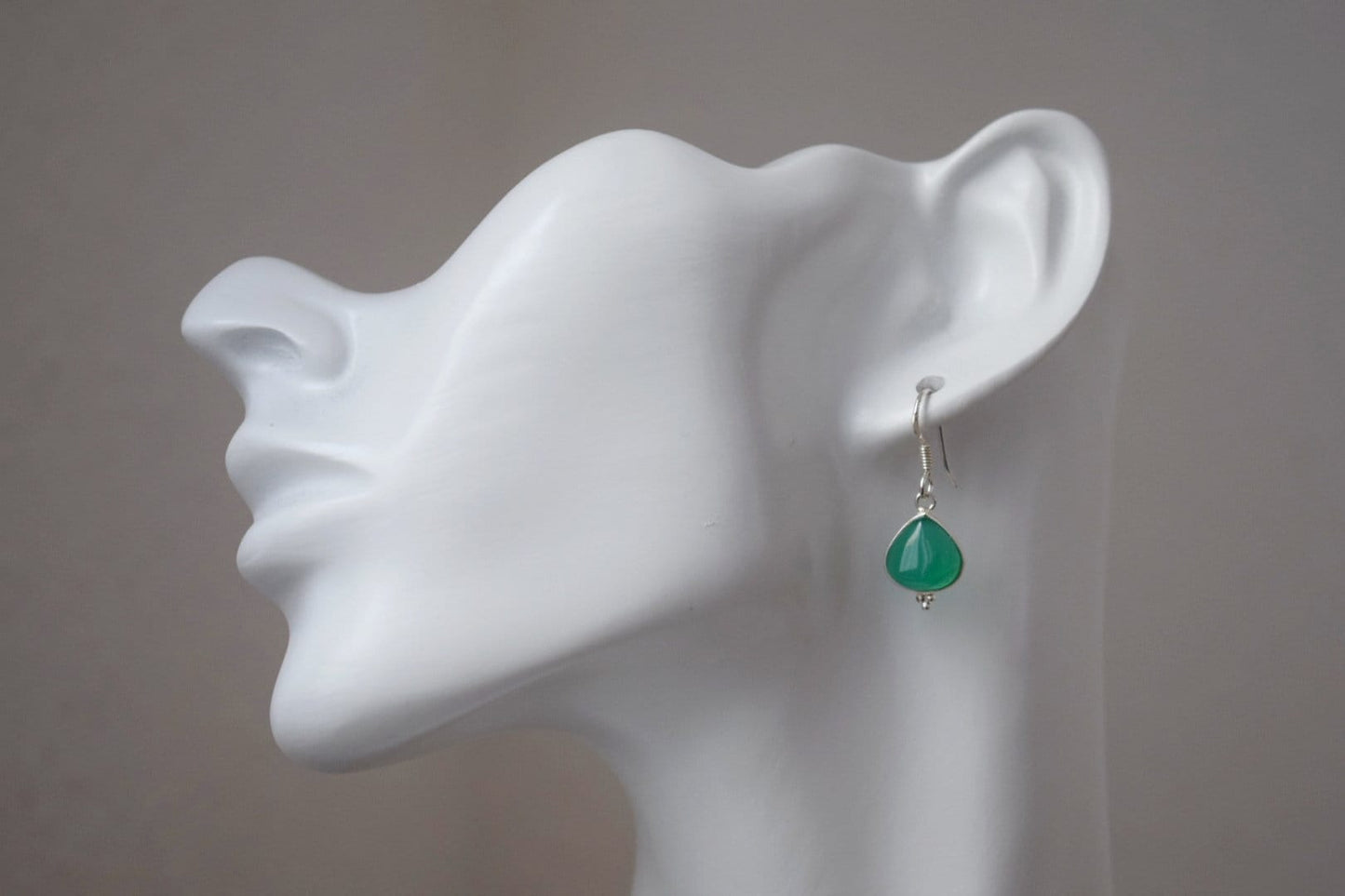 Green onyx earrings in 925 sterling silver, Teardrop gemstone dangle earrings, Natural stone, Unique silver jewelry, Best gift for her