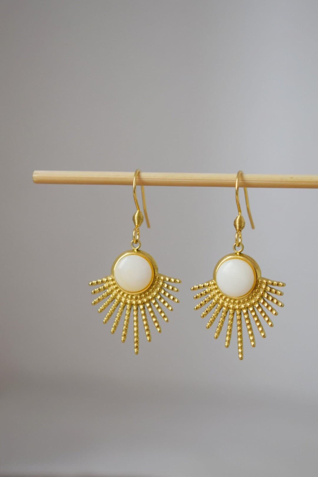 Mother of pearl earrings with 18k gold plated stainless steel sun rays pendant and earrings hooks, Sunburst, Celestial jewelry, Unique gift