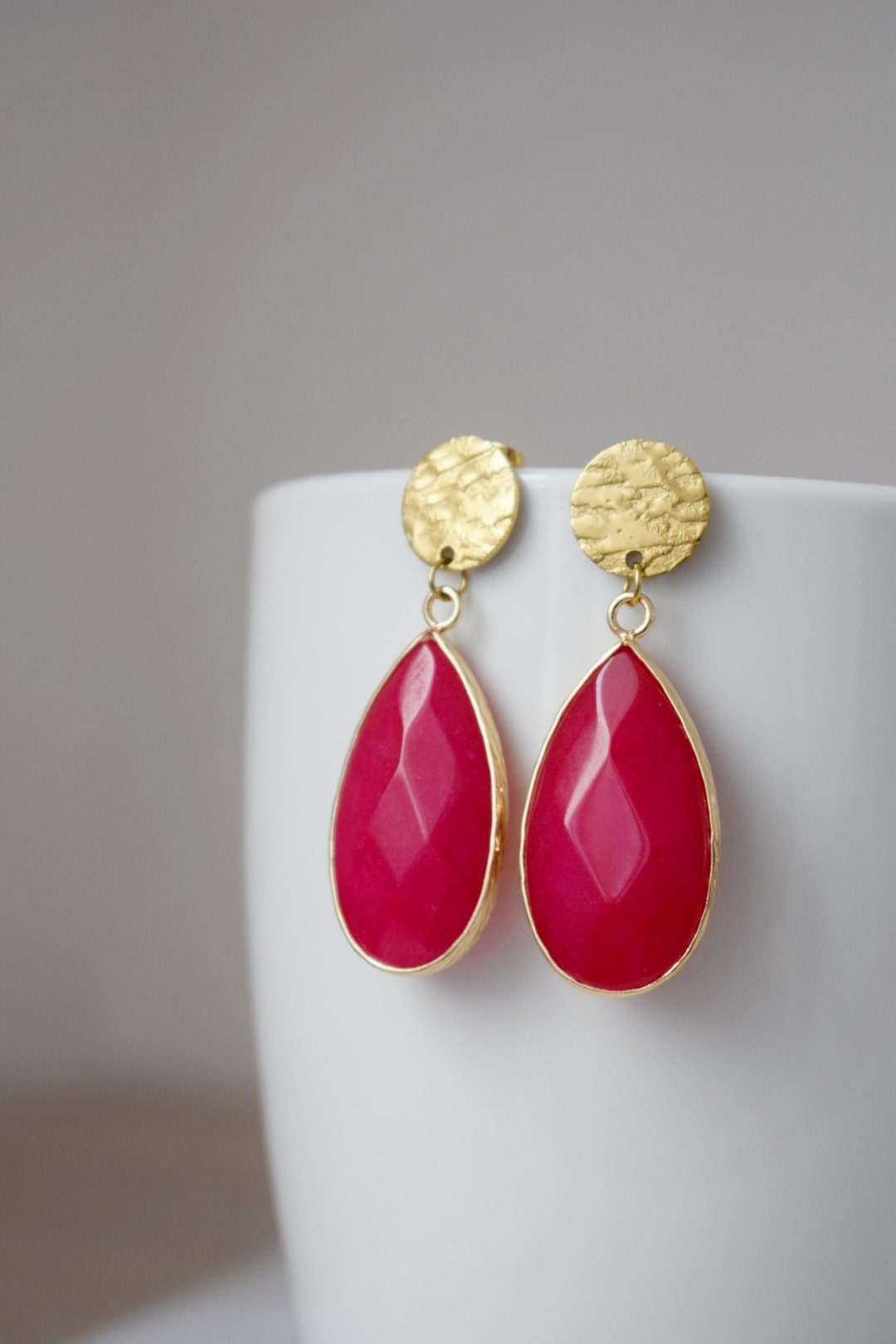 Teardrop pink jade stud earrings, Dangle drop earrings, Long gold plated gemstone earrings, Faceted stone pendant earrings, Jade jewelry