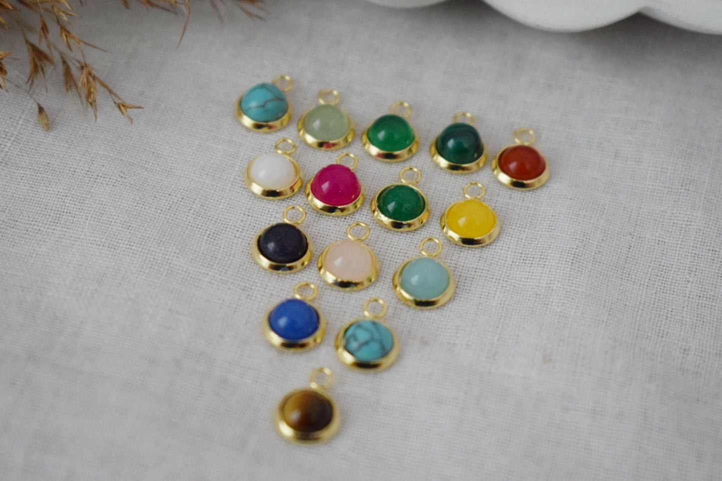 Minimalist gemstone necklace gold for women, green jade, aventurine, green agate, white jade, 6mm pendant necklace, Layered necklace, Gift