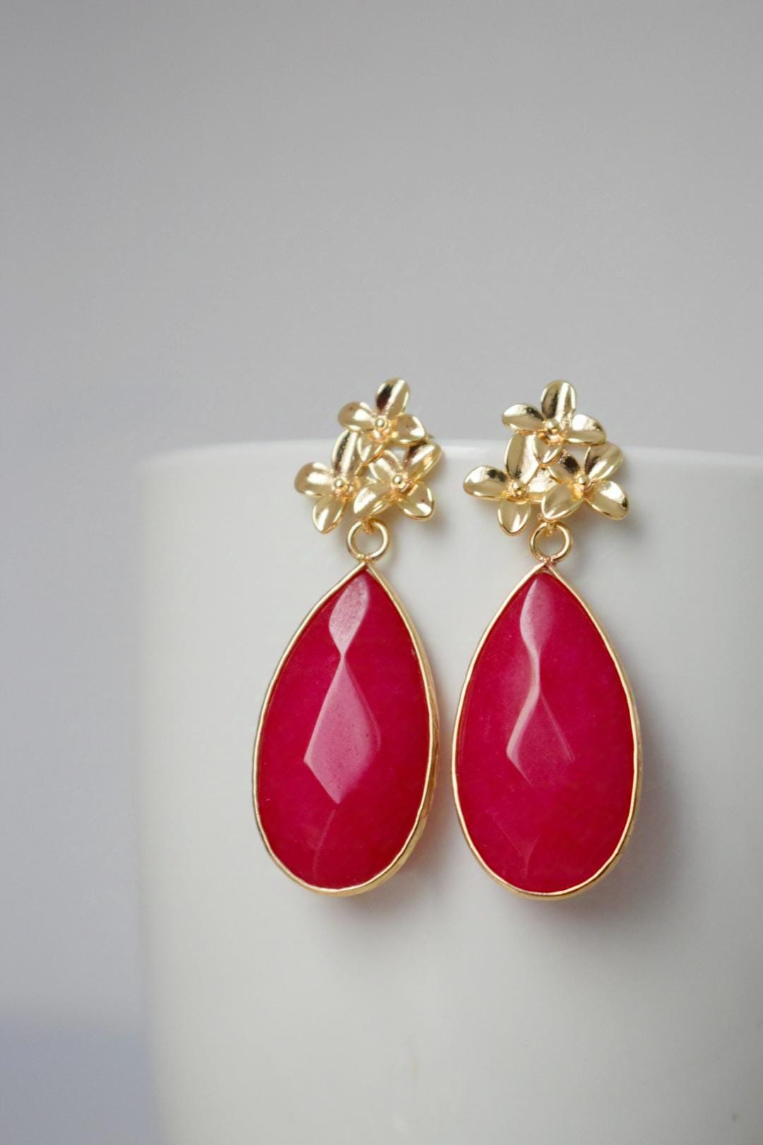Teardrop pink jade stud earrings, Flower dangle drop earrings, Long gemstone earrings, Faceted stone, Boho chic jewelry, Mother's day gift