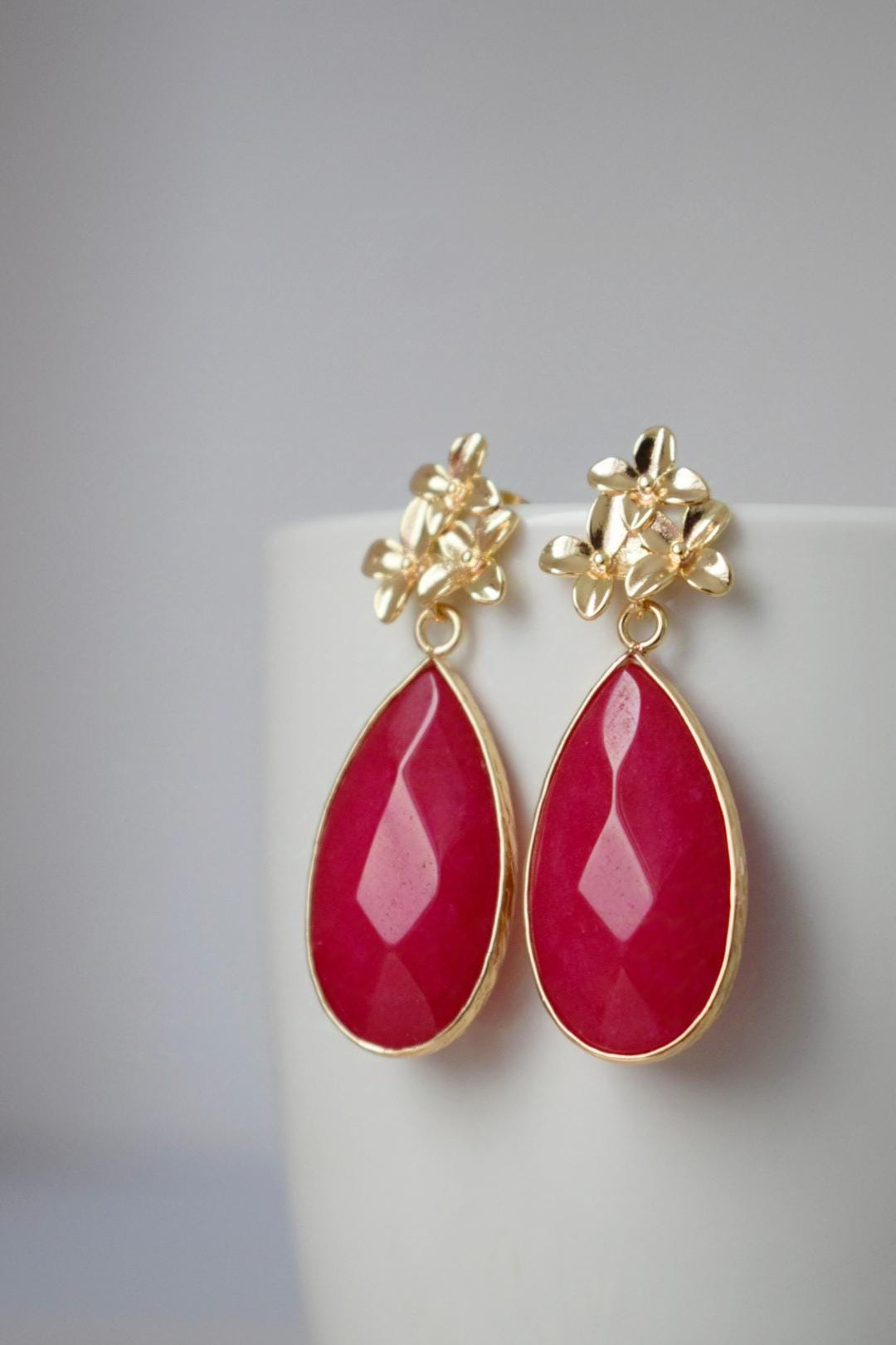 Teardrop pink jade stud earrings, Flower dangle drop earrings, Long gemstone earrings, Faceted stone, Boho chic jewelry, Mother's day gift