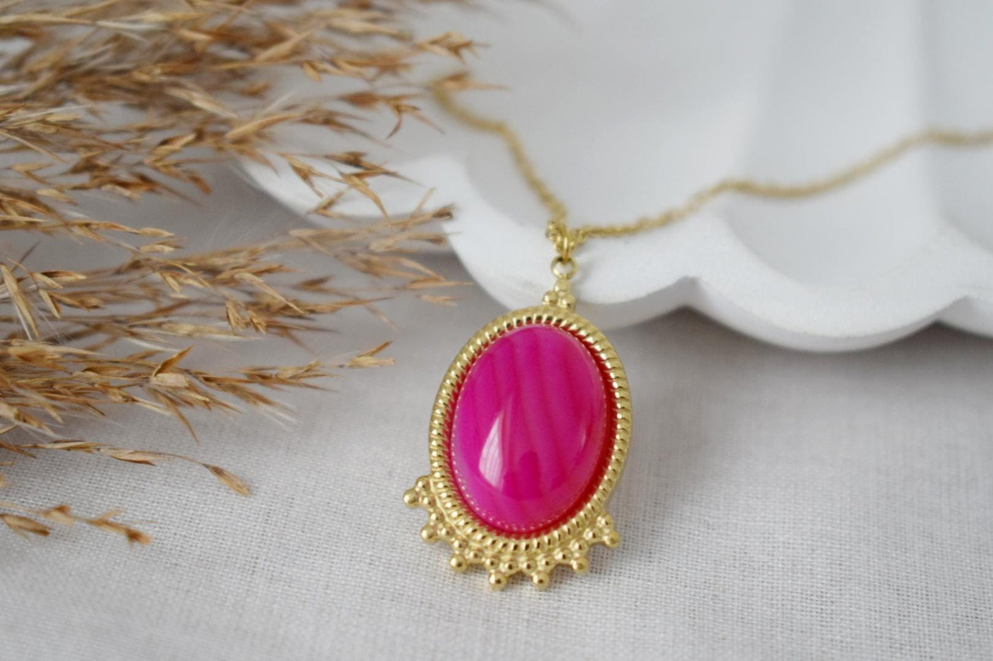 Pink Agate Necklace Gold, Oval Gemstone Victorian Necklace For Women, Unique Pendant, Stone Statement Necklace, Agate Jewelry, Gift For Her