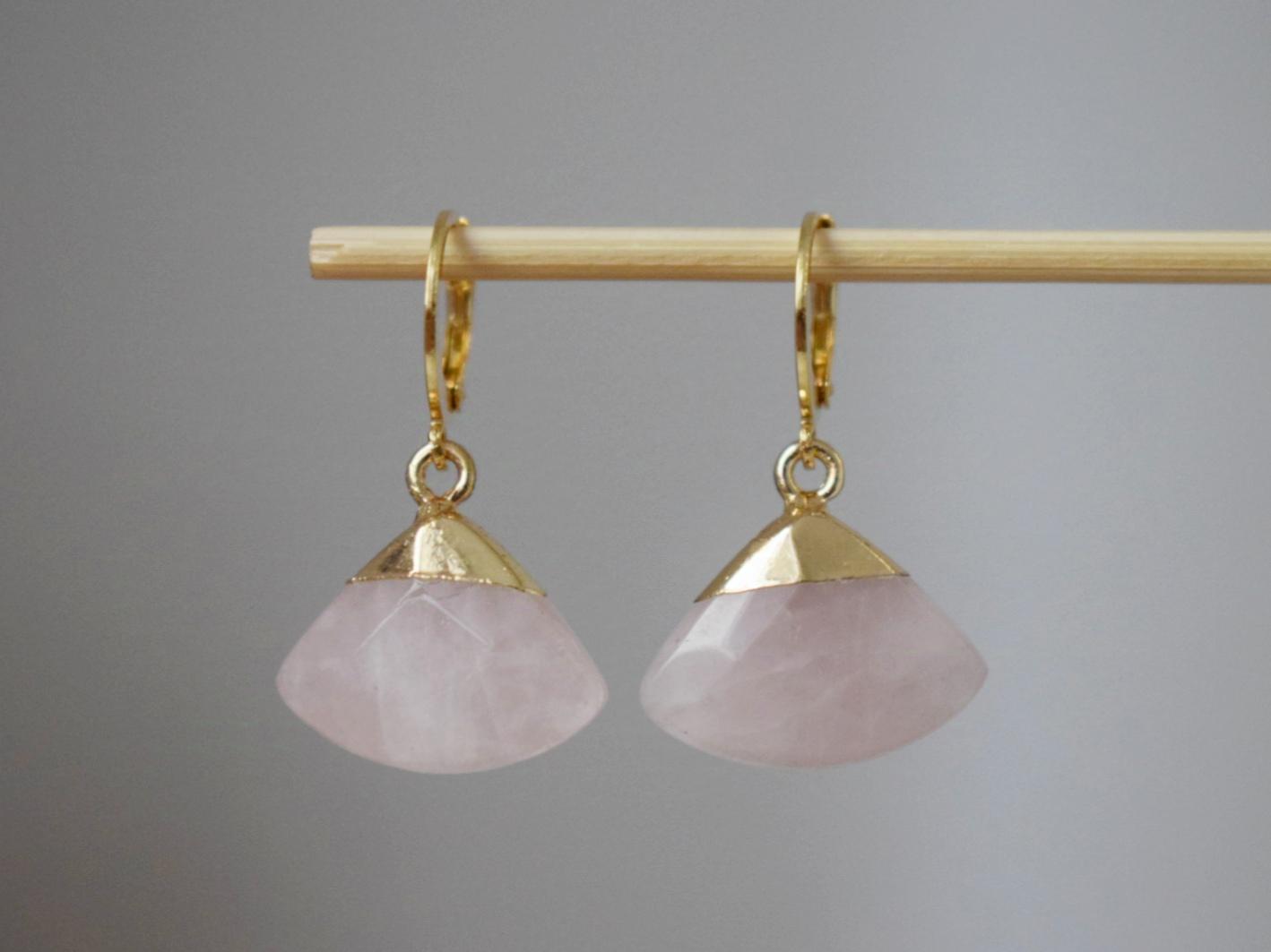 Gold plated huggie earrings with rose quartz pendant, Dangle stone earrings, Pink triangle drop earrings, Fan earrings, Jewelry gift for her