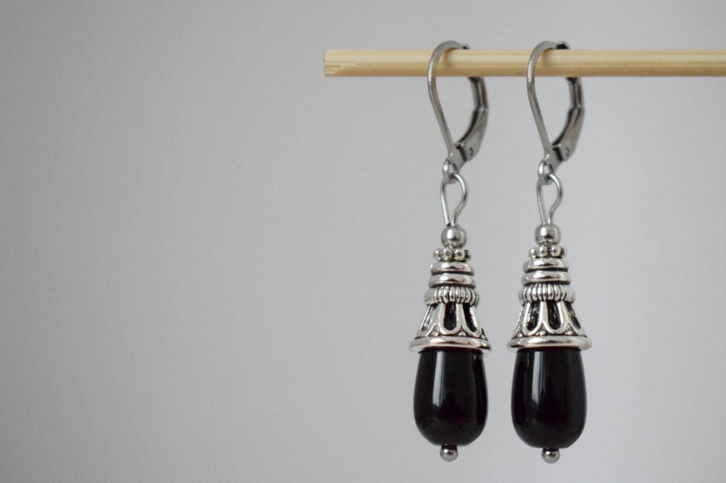 Black Onyx teardrop earrings, Black gemstone silver drop earrings, Vintage stone dangle earrings for women, Handmade jewelry gift for her
