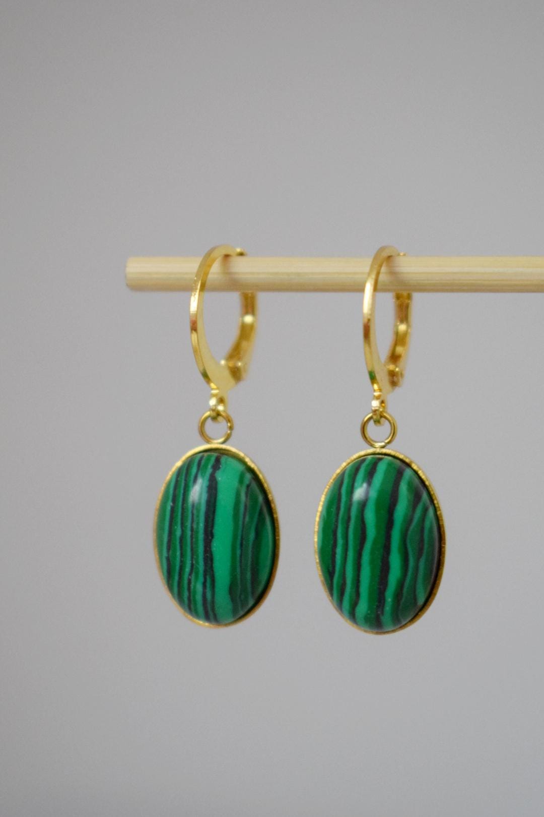 Malachite Huggie Hoop Earrings, Small green gemstone dangle drop earrings, Boho chic hoop earrings, Unique minimalist jewelry, Gift for her