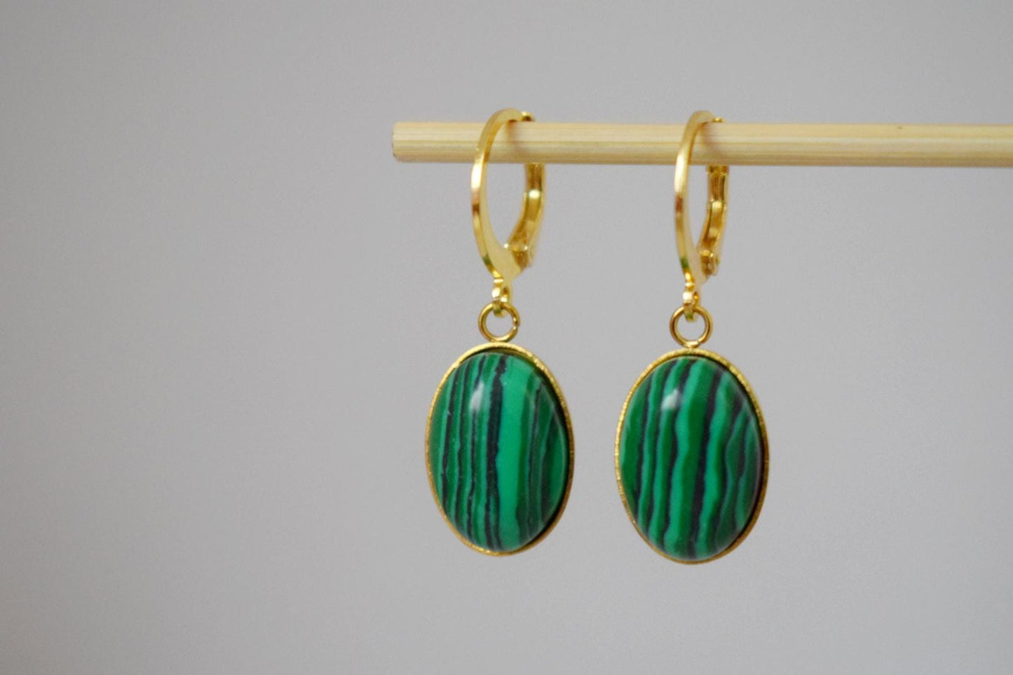 Malachite Huggie Hoop Earrings, Small green gemstone dangle drop earrings, Boho chic hoop earrings, Unique minimalist jewelry, Gift for her