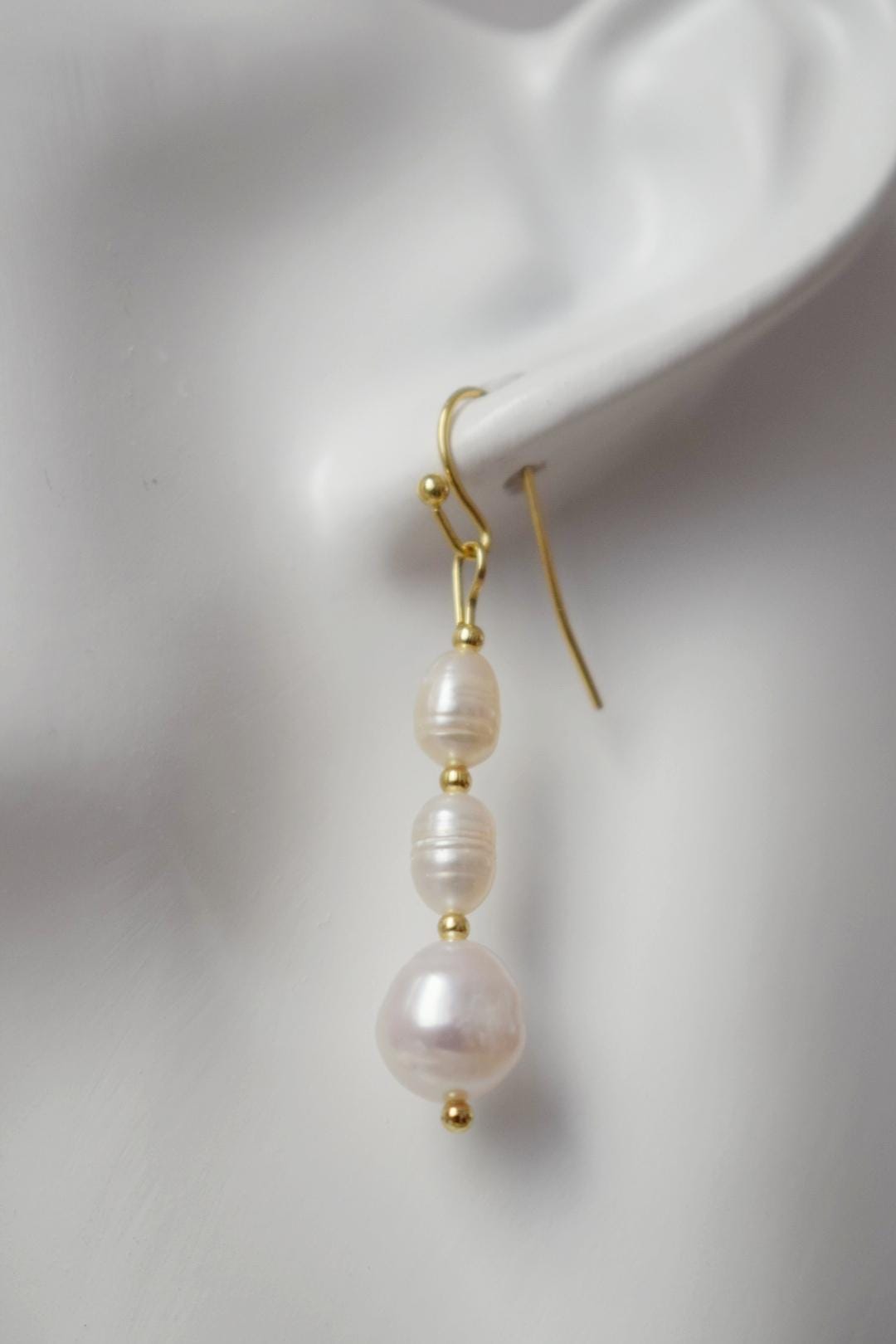 Freshwater Pearl Earrings, Statement Dangle Drop Earrings, 18k Gold Plated Surgical Stainless Steel hooks, Wedding Jewelry, Anniversary Gift