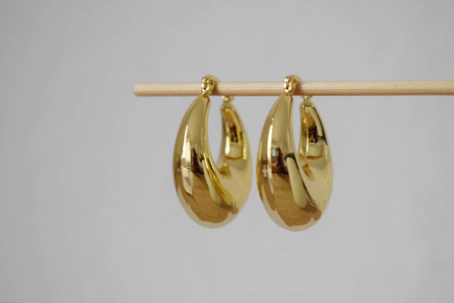 Chunky hoop earrings, Teardrop large wide hoops earrings, 18k gold plated hoop earrings, Statement Hoops, Modern earrings, Gift for her