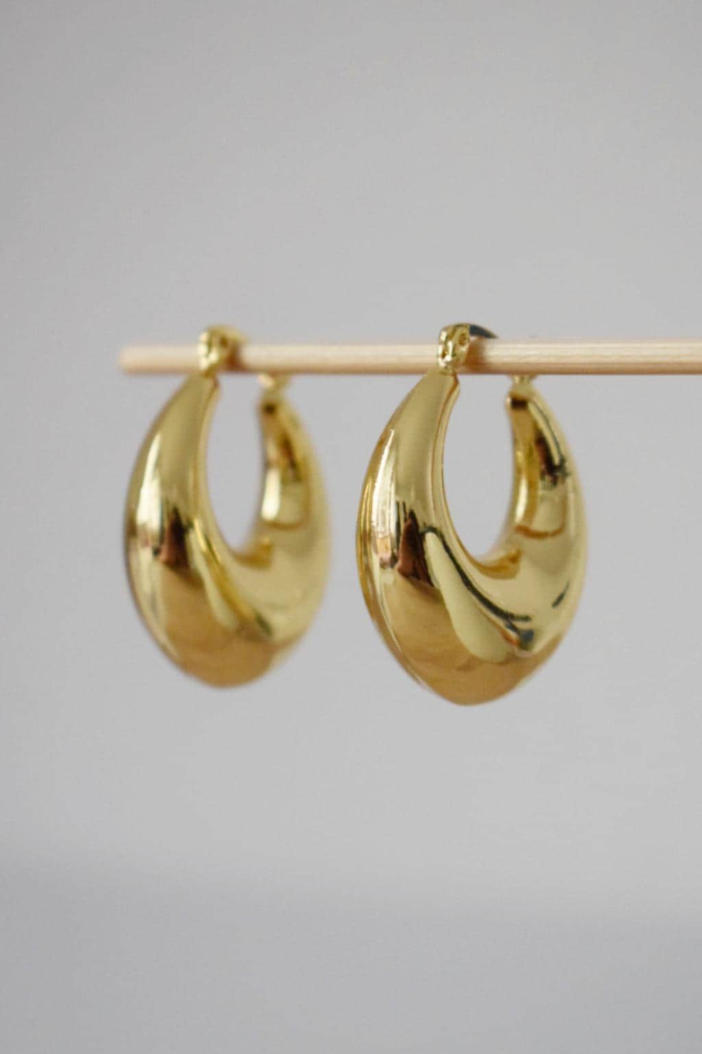 Chunky hoop earrings, Teardrop large wide hoops earrings, 18k gold plated hoop earrings, Statement Hoops, Modern earrings, Gift for her