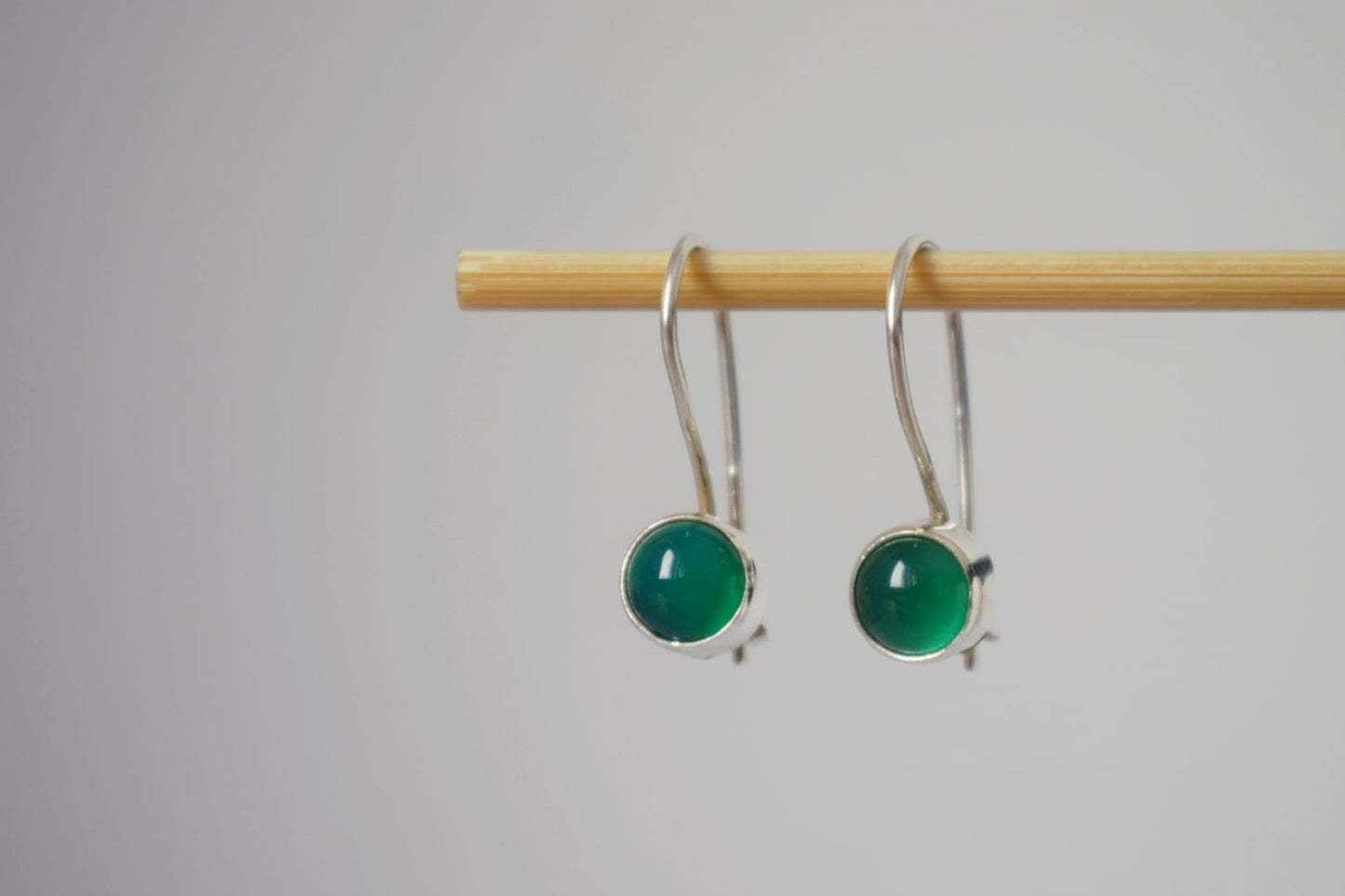 Small green onyx earrings in 925 sterling silver, Mother's day gifts, Natural stone, Unique gemstone earrings, Minimalist silver jewelry
