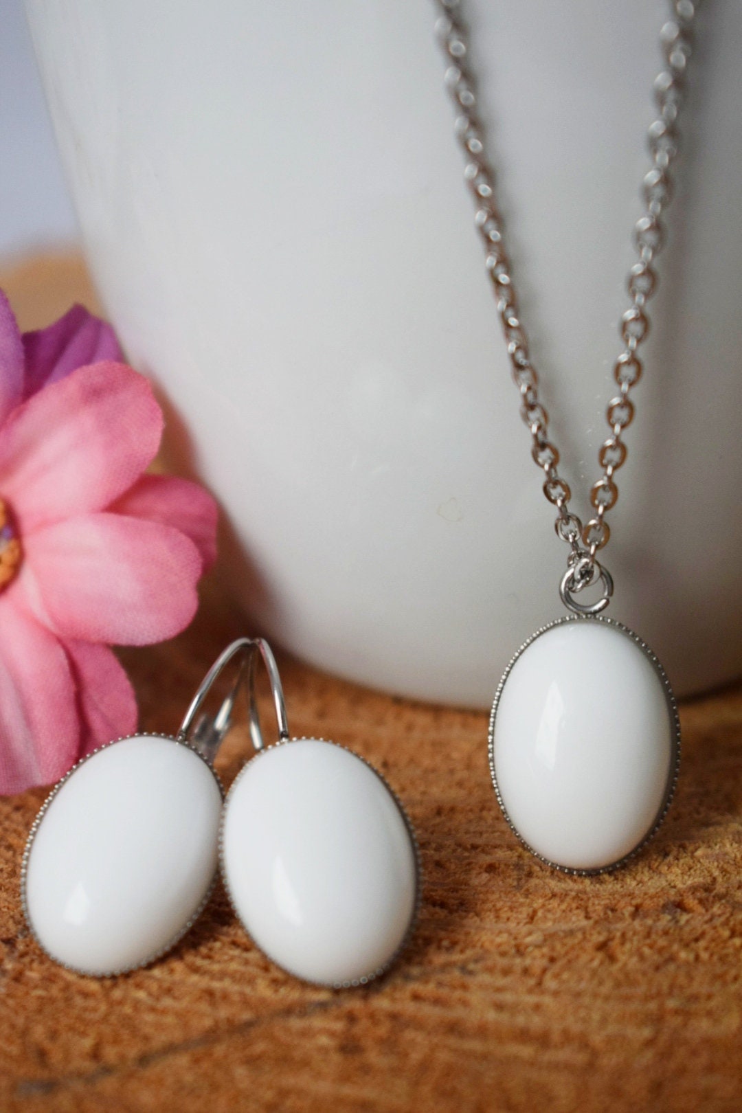 Oval white jade necklace for women, Statement necklace, Jade Jewelry gift for her wife, White jade pendant, Handmade gift for mom