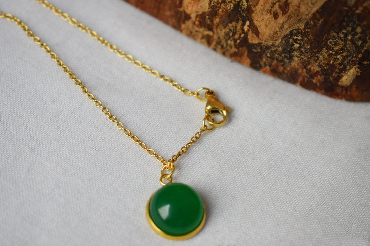Minimalist gemstone necklace gold for women, green jade, aventurine, green agate, white jade, 6mm pendant necklace, Layered necklace, Gift