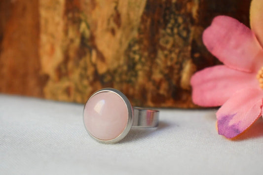 Rose quartz gemstone ring, adjustable everyday pink round statement crystal ring, Natural stone jewelry, Birthday gift for her mom
