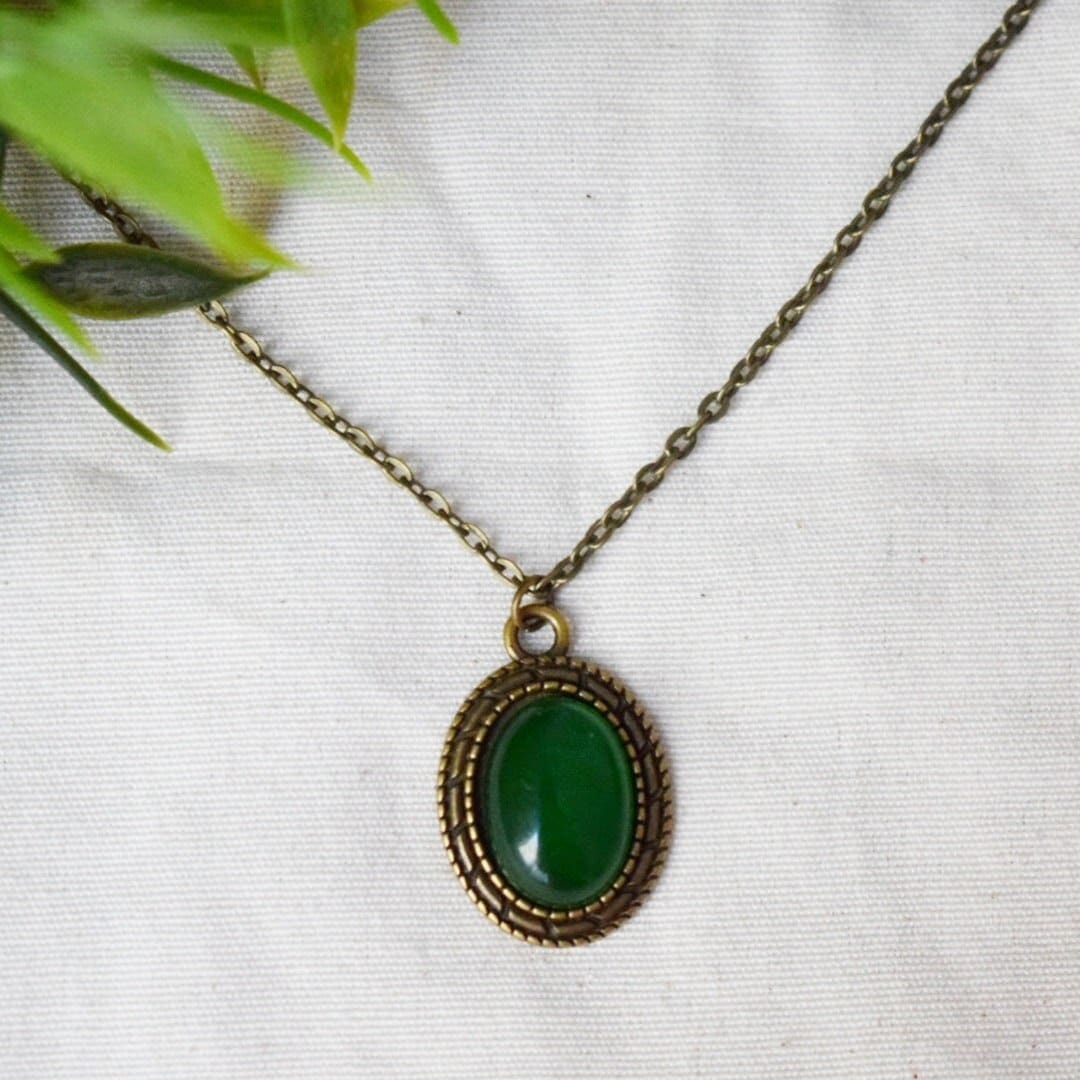Vintage Green Jade Necklace For Women, Oval, Bronze, Green gemstone necklace, Jade pendant, Boho, Handmade jewelry gift for her