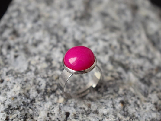 Hot pink jade ring, Magenta pink, Statement gemstone adjustable ring women, Round stone ring, Pink silver color, Jewelry birthday gift her