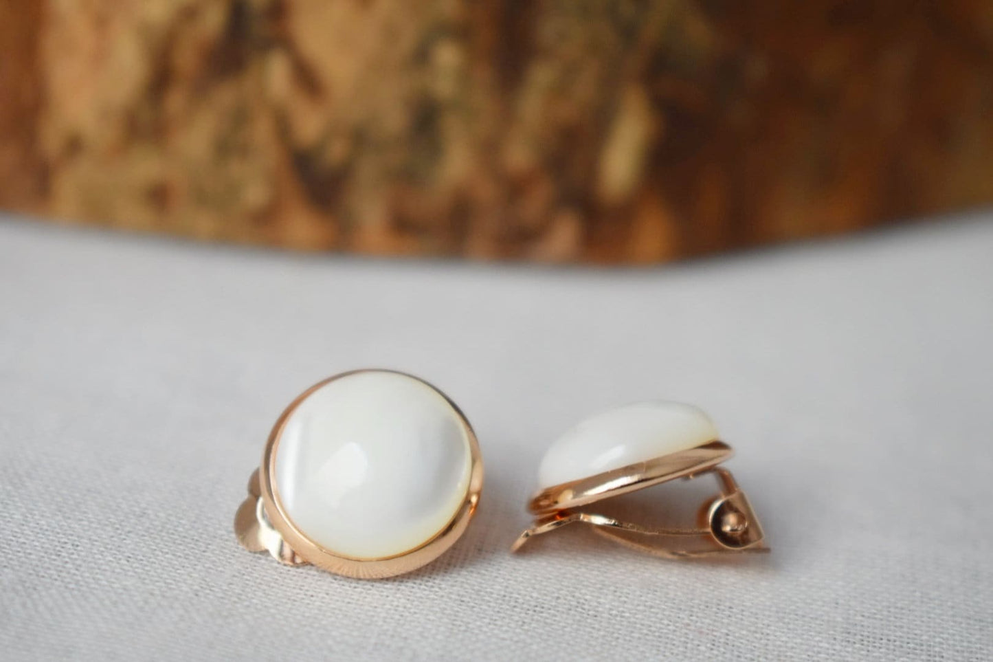 Mother of pearl clip on earrings, 12mm, White pearl shell, Gold plated stainless steel, Pearl ear clips women, Non pierced earrings, Jewelry