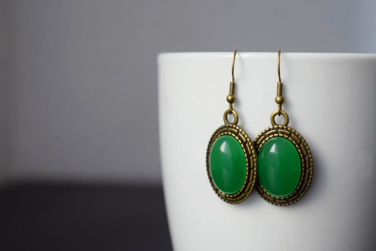 Vintage Green Jade Necklace For Women, Oval, Bronze, Green gemstone necklace, Jade pendant, Boho, Handmade jewelry gift for her