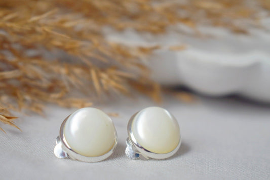 Mother of pearl clip on earrings, 12mm, White pearl, Stainless steel, Pearl ear clips for women, Non pierced earrings, Pearl jewelry