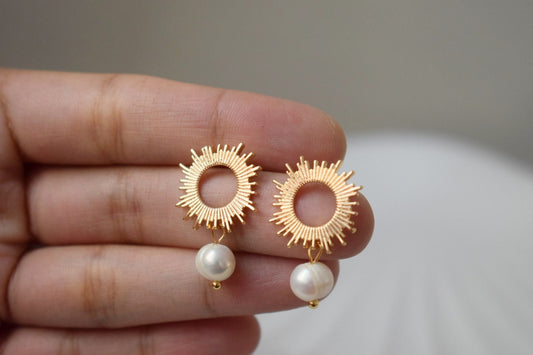 Sun stud earrings with pearl 18K gold plated freshwater pearl jewelry Bridesmaid Wedding Art Deco Sun rays jewelry Gift for her