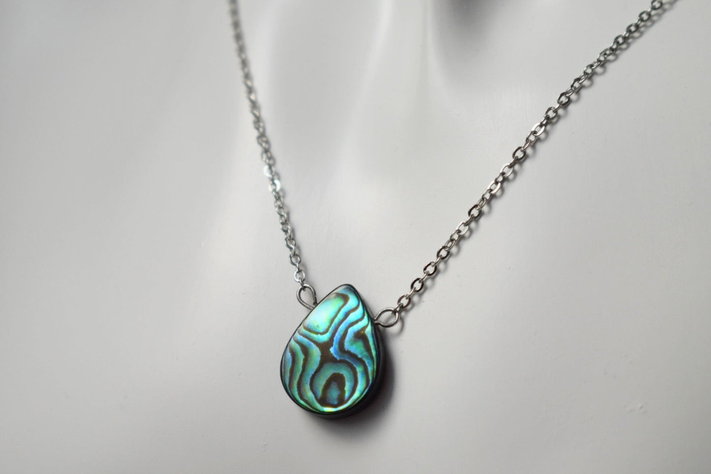 Abalone Shell necklace, Abalone pendant, Abalone teardrop necklace, Colorful abalone, Paua shell, Abalone choker, Abalone jewelry for women