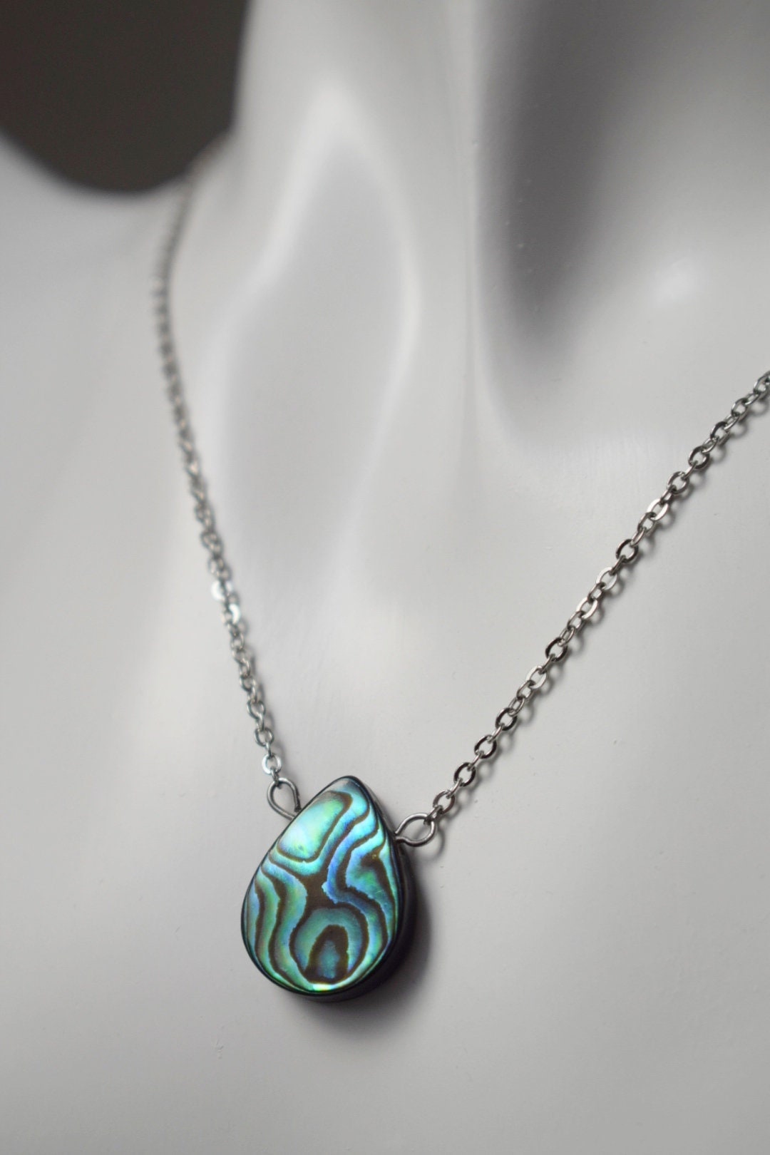 Abalone Shell necklace, Abalone pendant, Abalone teardrop necklace, Colorful abalone, Paua shell, Abalone choker, Abalone jewelry for women