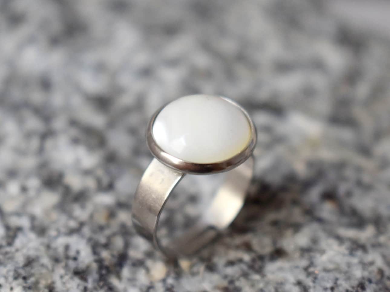 Mother of pearl ring for women, Pearl Adjustable ring silver, Everyday ring, White round ring, Mother of pearl jewelry, Birthday gift her